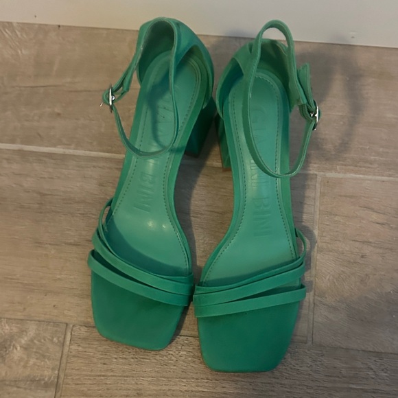 Gianni Bini Emerald Green Strappy Block Heel Sandals - Picture 2 of 8